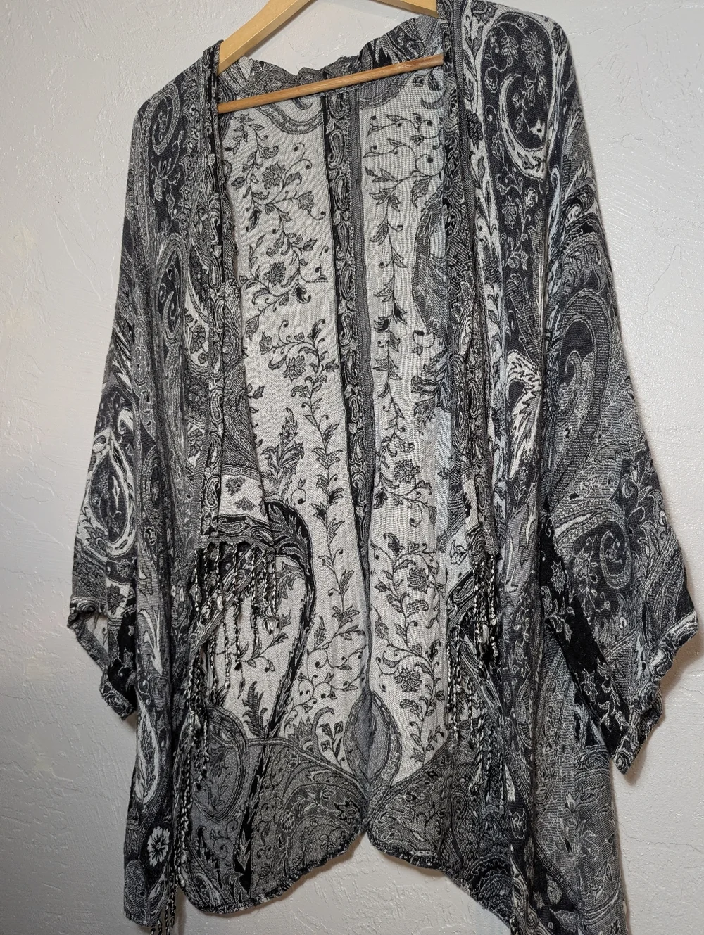 Black&White Whimsigoth Tapestry Fringe Poncho Shawl Festival Boho Stevie Nicks